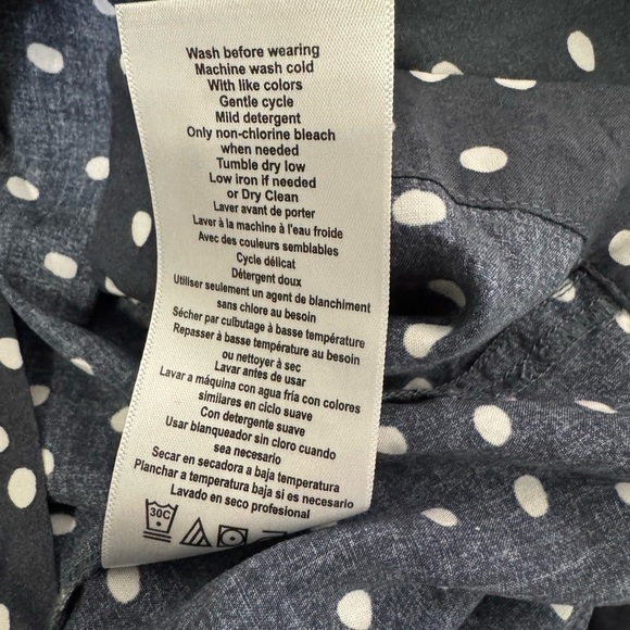 NWT Jessica Simpson Polka Dot Maternity Smocked Peasant Top Blouse Size Small - Picture 9 of 10